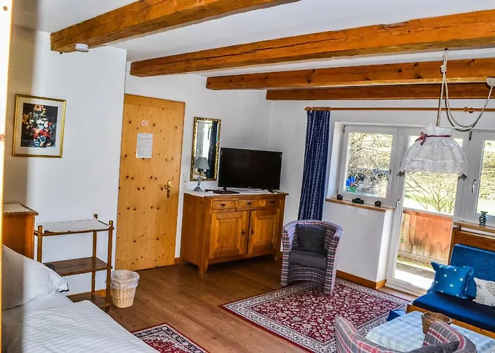 Πανσιόν Lanzenhof 3*